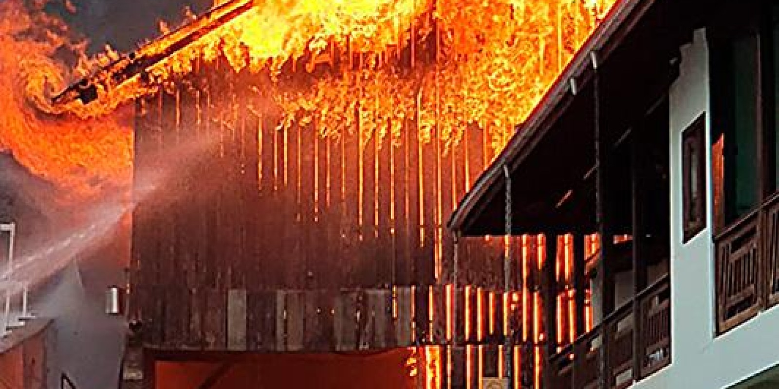 Incêndio em galpão no São Marcos - Foto 2