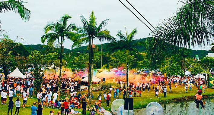 Festa das Cores acontece no domingo na Expoville Festa das Cores acontece no domingo na Expoville