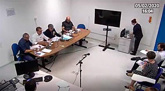 Câmara de Vereadores de Joinville aprova projeto impopular em três minutos Câmara de Vereadores de Joinville aprova projeto impopular em três minutos